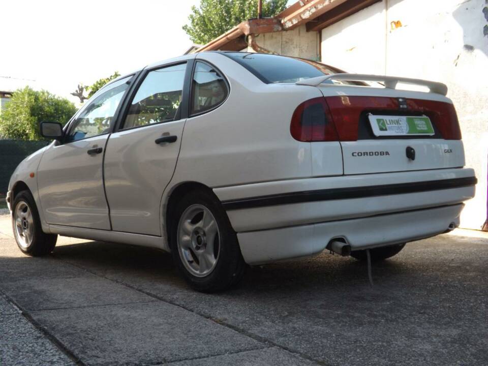 Afbeelding 5/50 van SEAT Cordoba 1.6i (1994)
