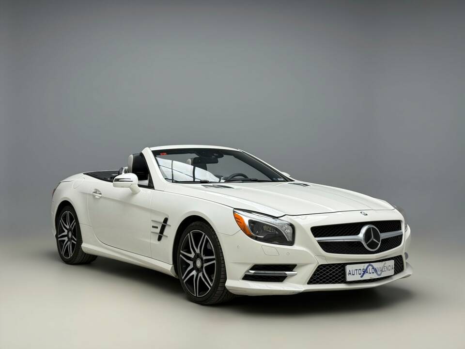Bild 8/26 von Mercedes-Benz SL 500 (2015)