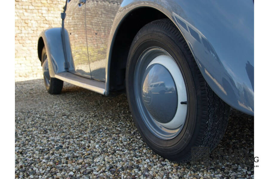 Immagine 18/50 di Volkswagen Maggiolino 1200 Standard &quot;Ovali&quot; (1955)