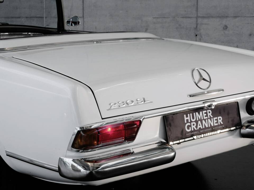 Afbeelding 18/40 van Mercedes-Benz 230 SL (1964)