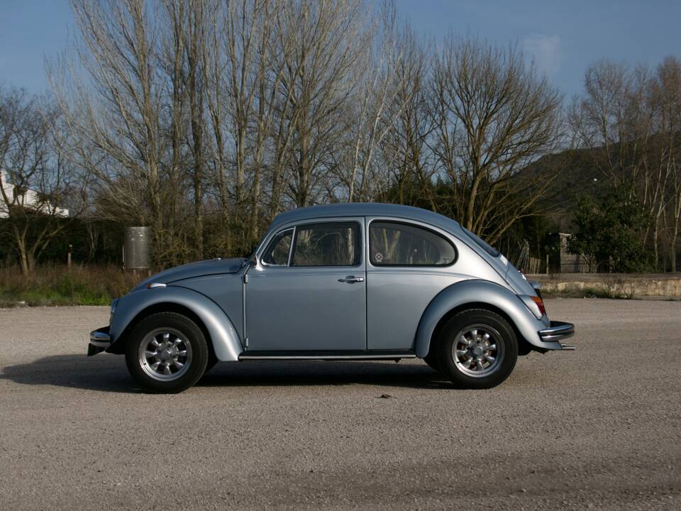 Image 24/54 of Volkswagen Beetle 1500 (1969)