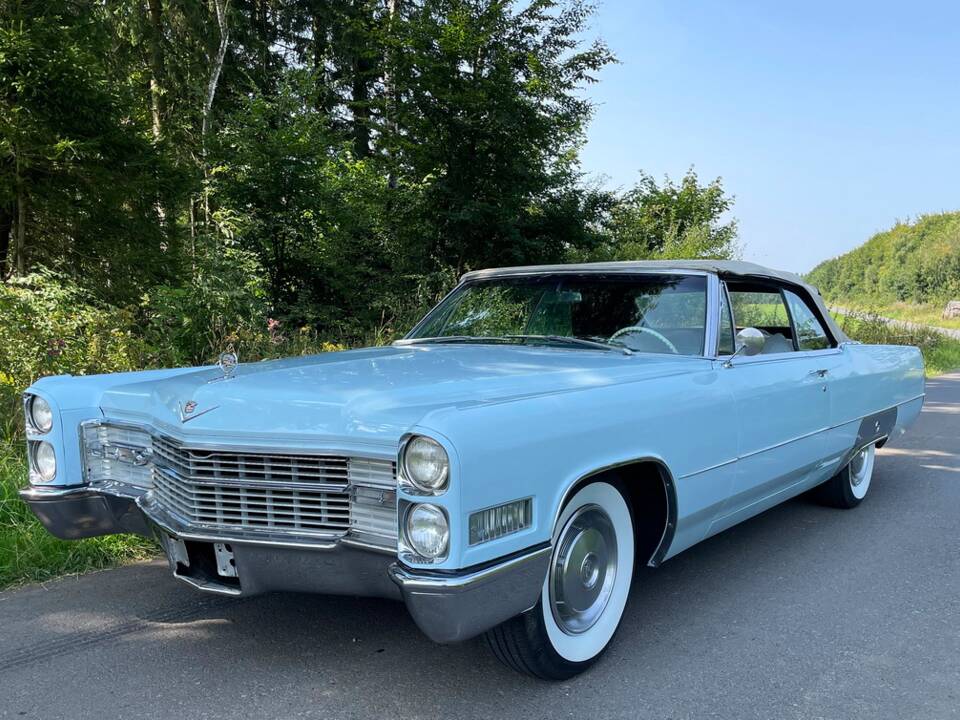 Bild 4/16 von Cadillac DeVille Convertible (1966)