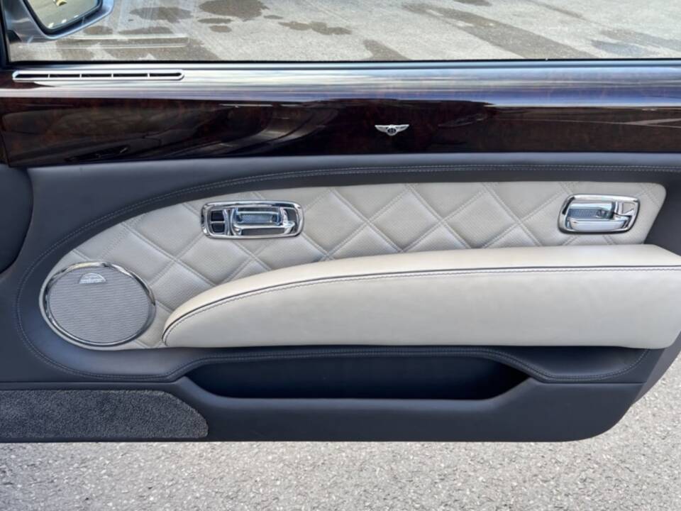Immagine 27/38 di Bentley Brooklands (2008)
