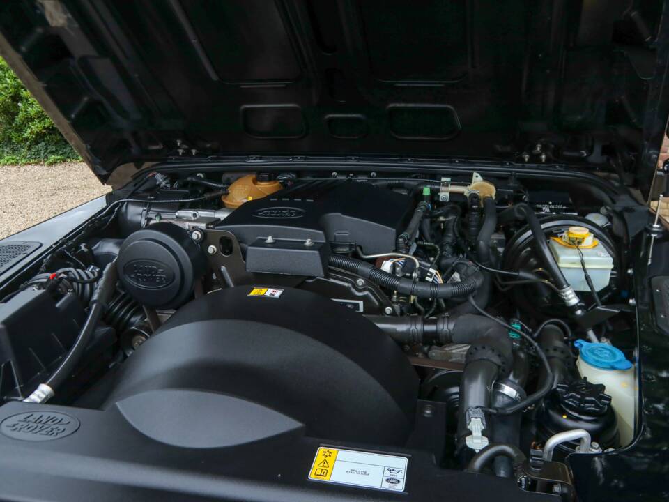 Bild 48/50 von Land Rover Defender 90 (2013)