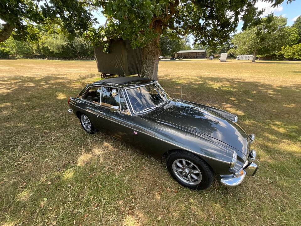 Imagen 37/45 de MG MGB GT (1974)