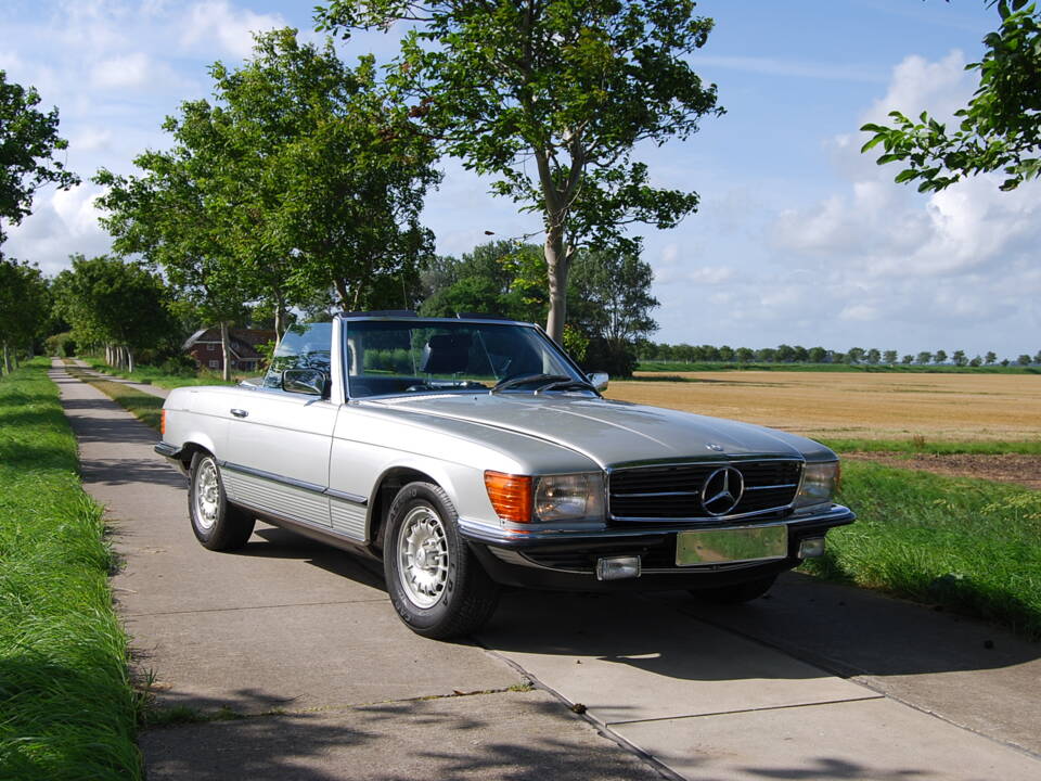 Image 4/96 of Mercedes-Benz 280 SL (1982)