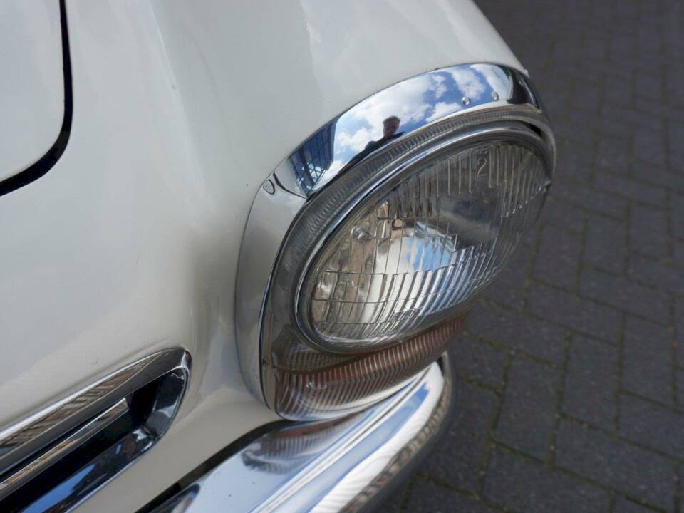 Immagine 14/36 di Mercedes-Benz 280 SL (1969)