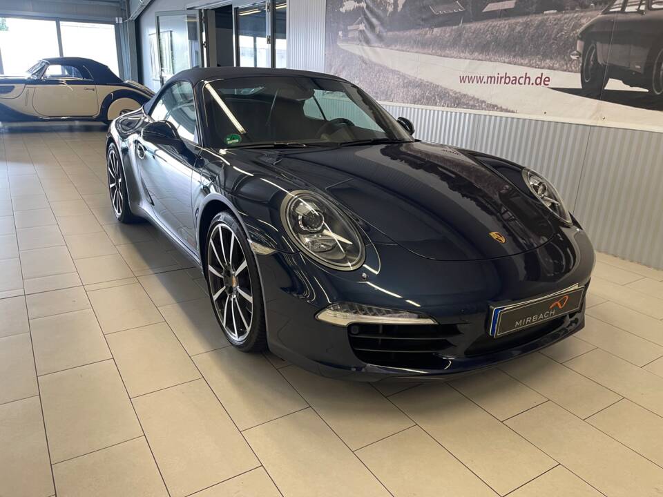 Immagine 7/18 di Porsche 911 Carrera S (2012)