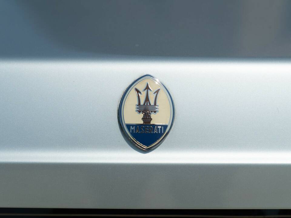 Bild 21/50 von Maserati Biturbo i (1988)