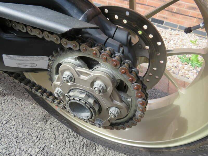 Bild 39/46 von Ducati 1098 R (2008)