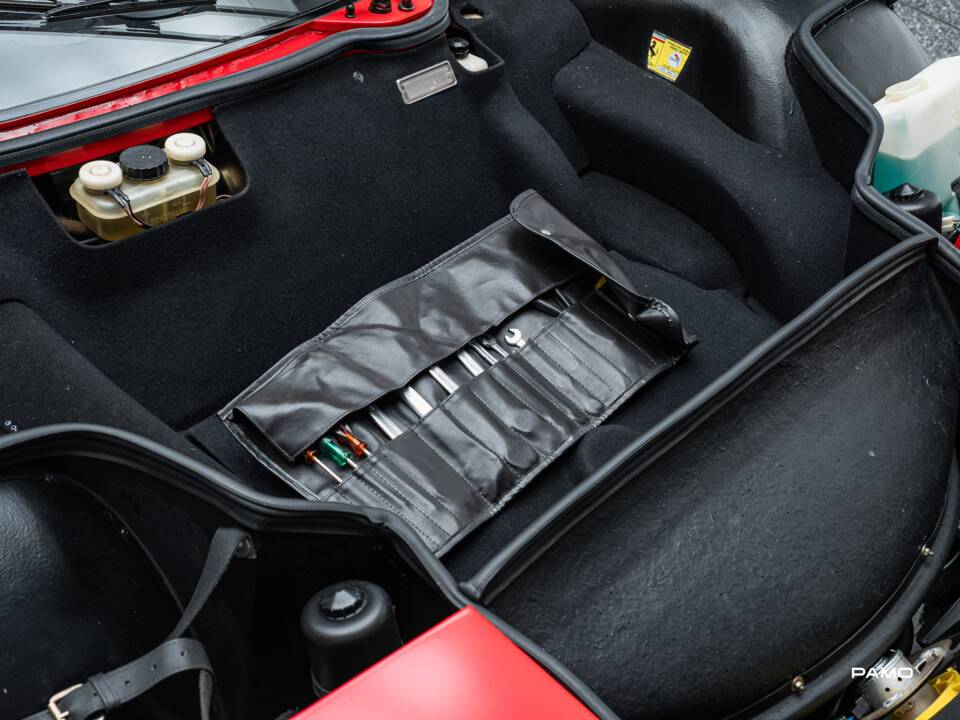 Immagine 35/39 di Ferrari 512 BBi (1983)