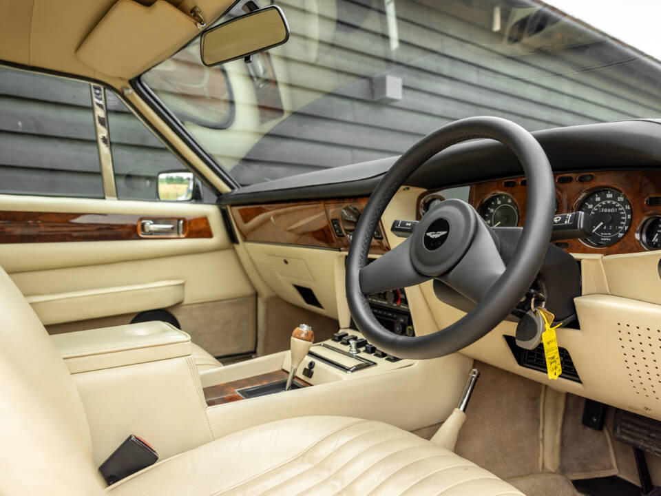 Bild 5/54 von Aston Martin V8 EFi (1987)