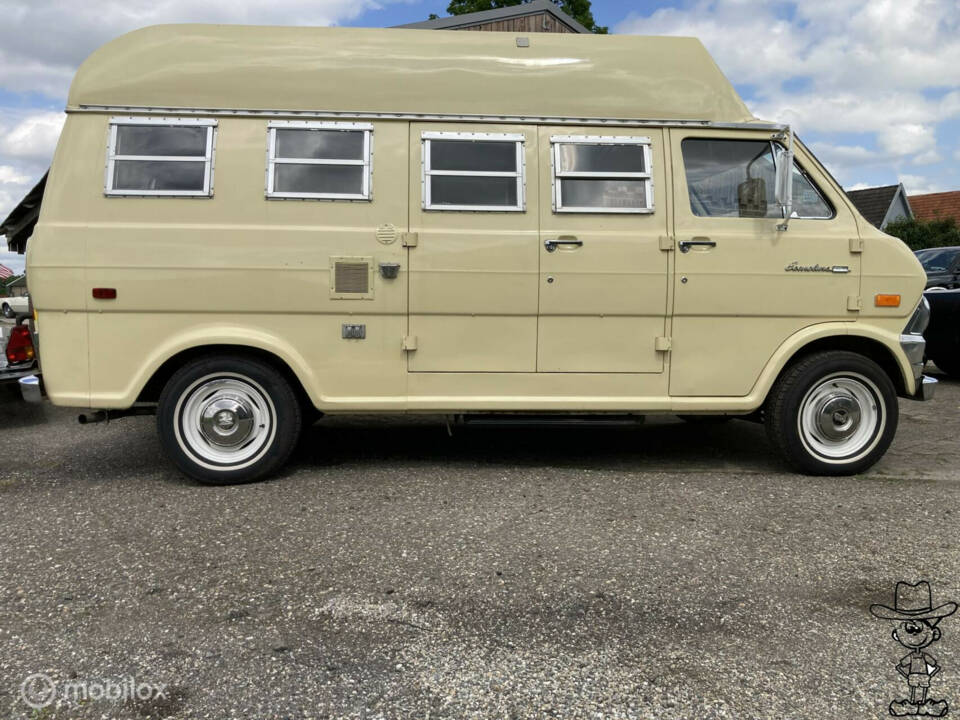 Image 12/50 of Ford Econoline E 300 (1971)
