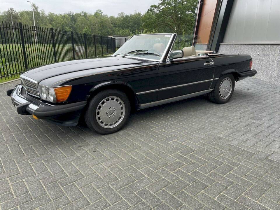 Bild 4/36 von Mercedes-Benz 560 SL (1986)