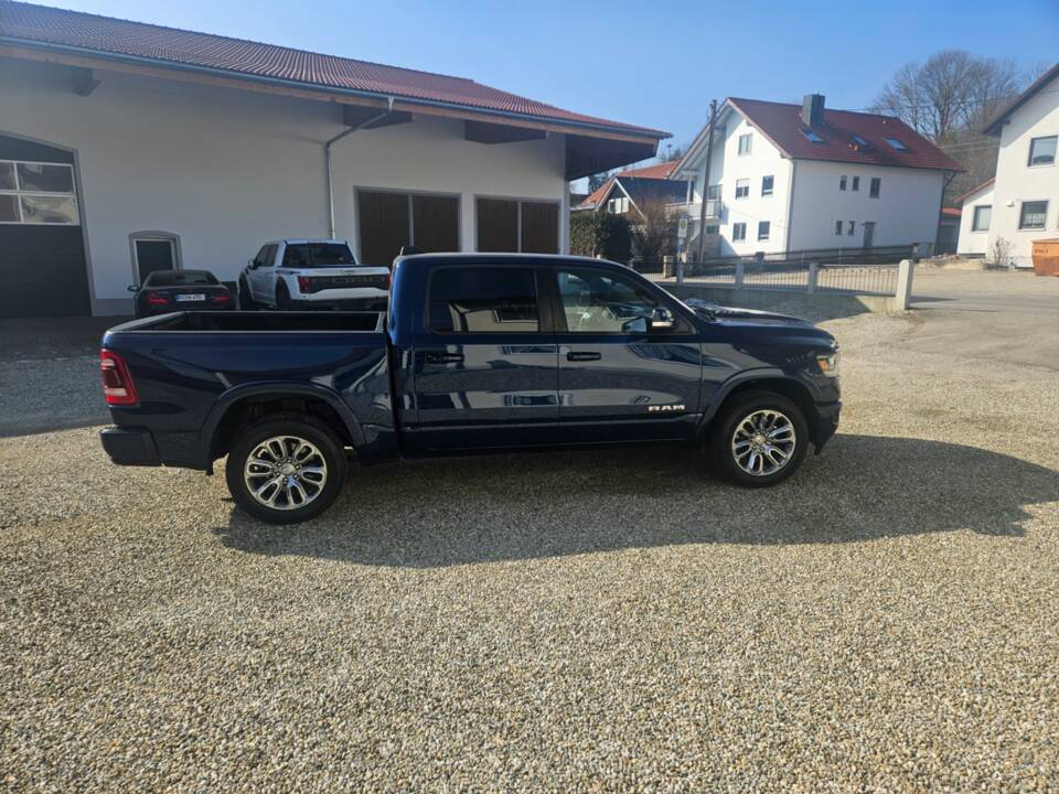 Image 16/69 of Dodge Ram 1500 (2022)