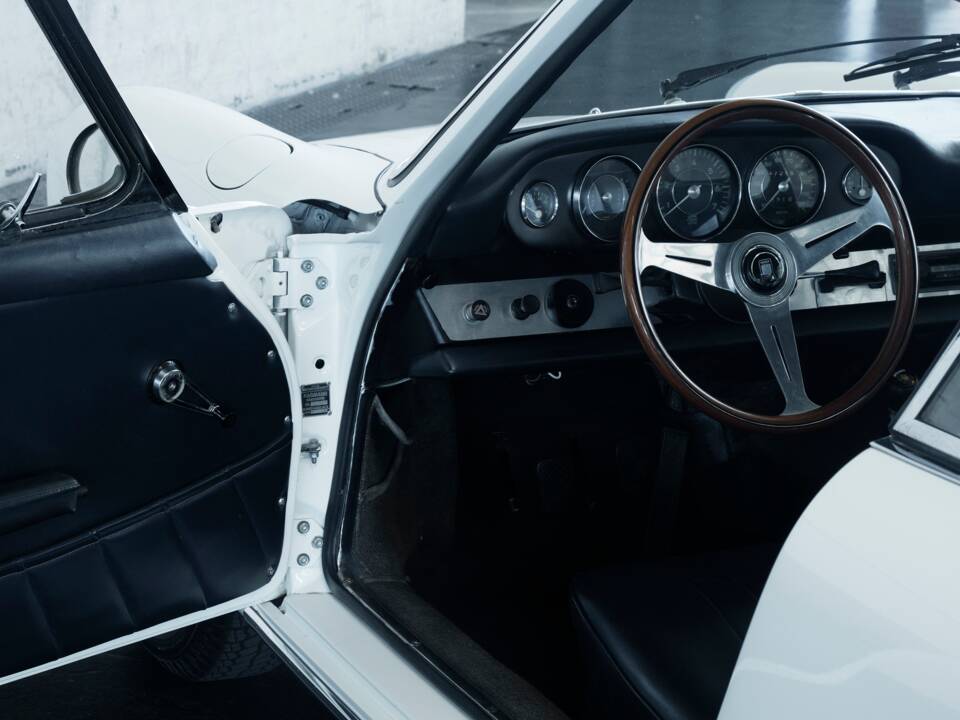 Immagine 42/50 di Porsche 912 (1966)