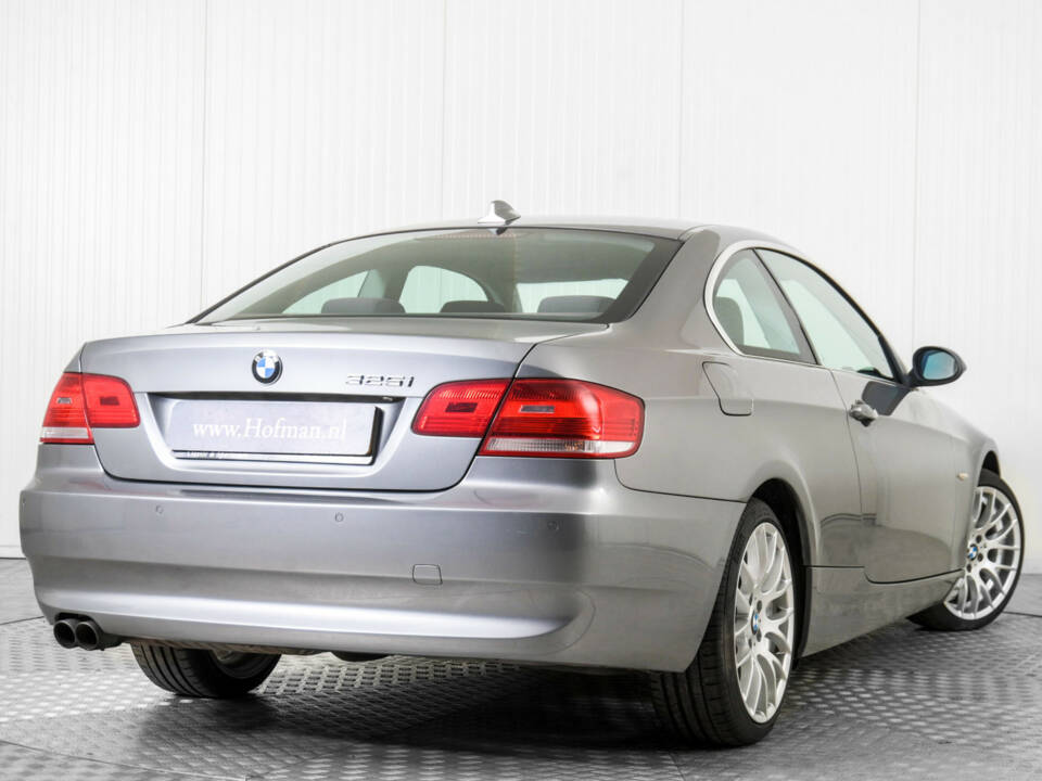Imagen 44/50 de BMW 325i (2007)