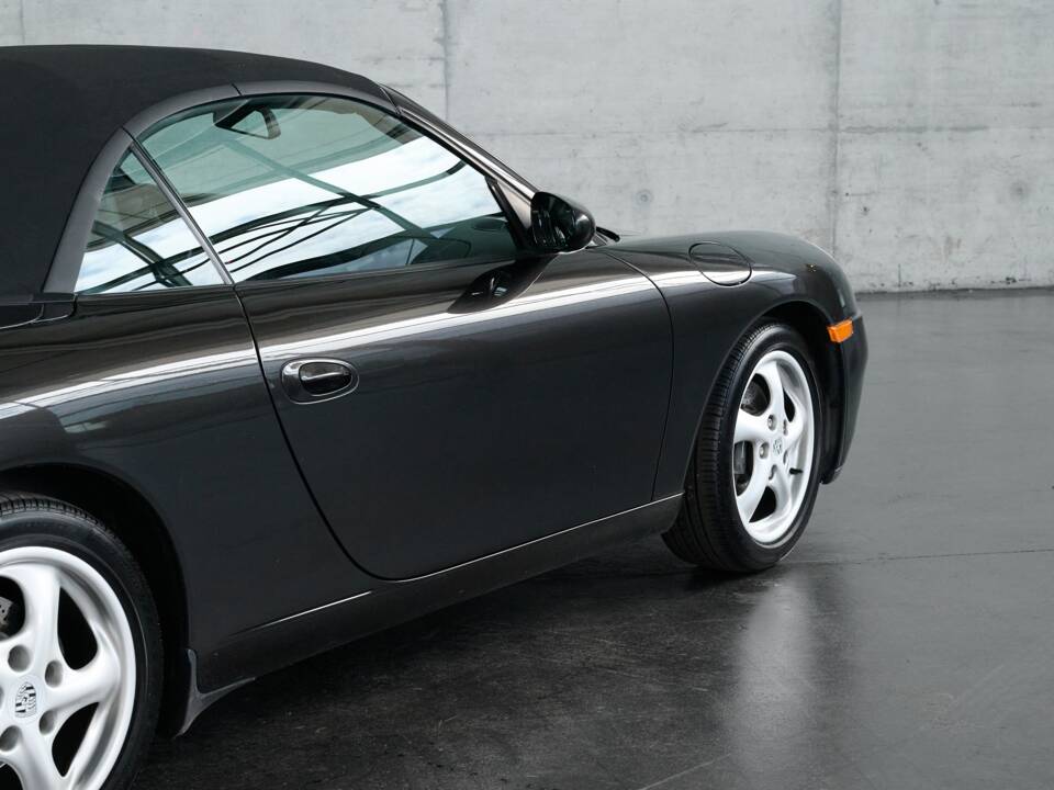 Bild 30/50 von Porsche 911 Carrera (1998)