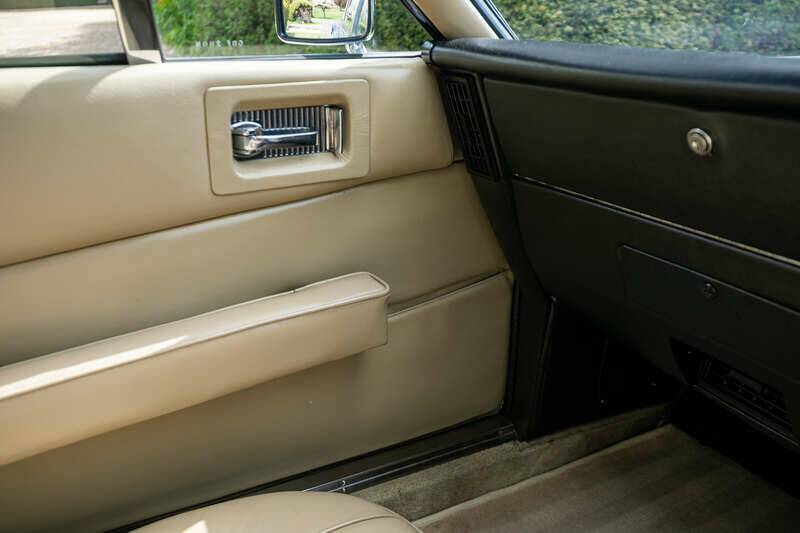 Image 19/43 de Aston Martin V8 (1974)