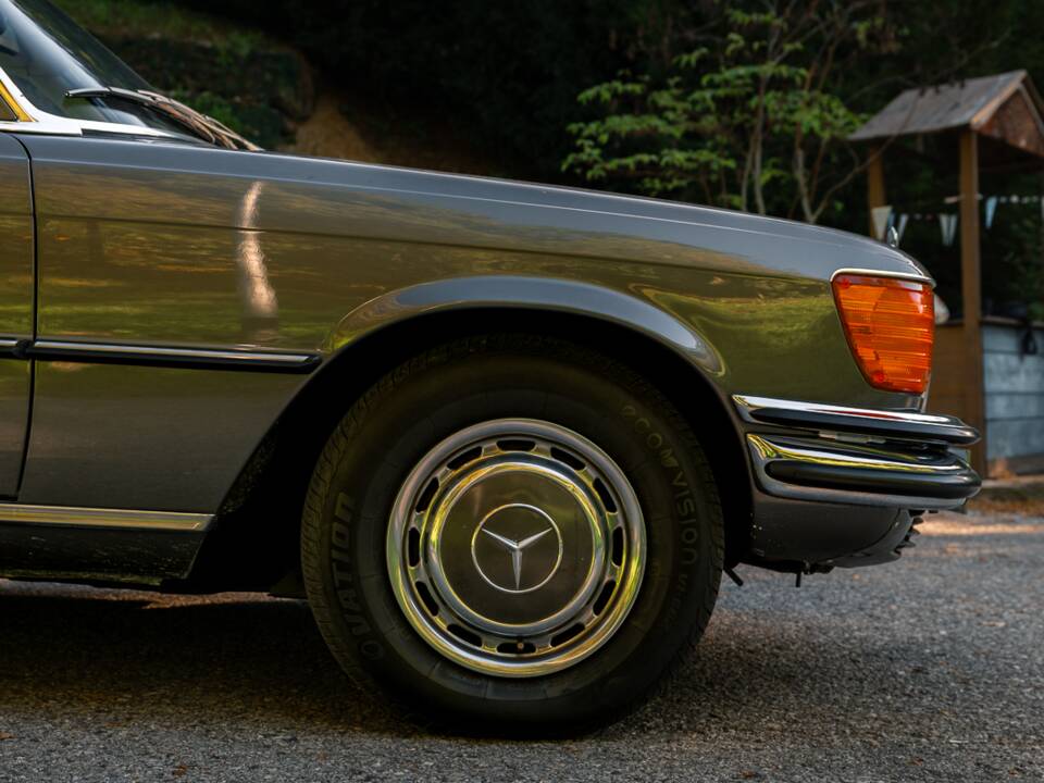 Bild 21/105 von Mercedes-Benz 280 S (1972)