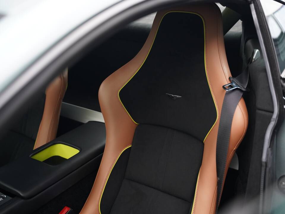 Bild 18/50 von Aston Martin V12 Vantage AMR (2017)