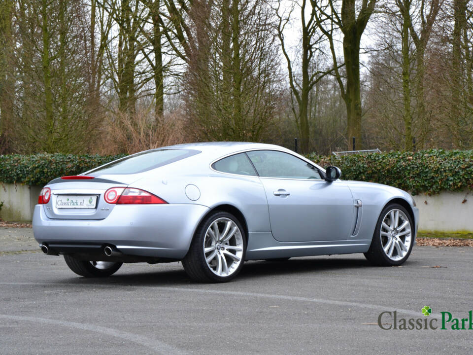 Image 5/50 de Jaguar XK 4.2 (2006)