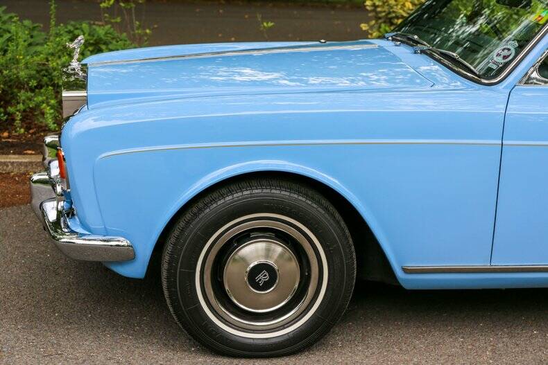 Immagine 47/50 di Rolls-Royce Corniche I (1977)