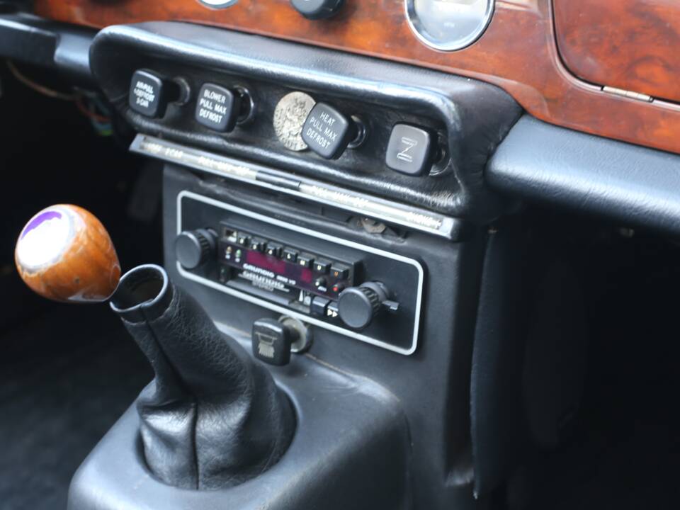 Image 39/49 of Triumph TR 6 (1976)