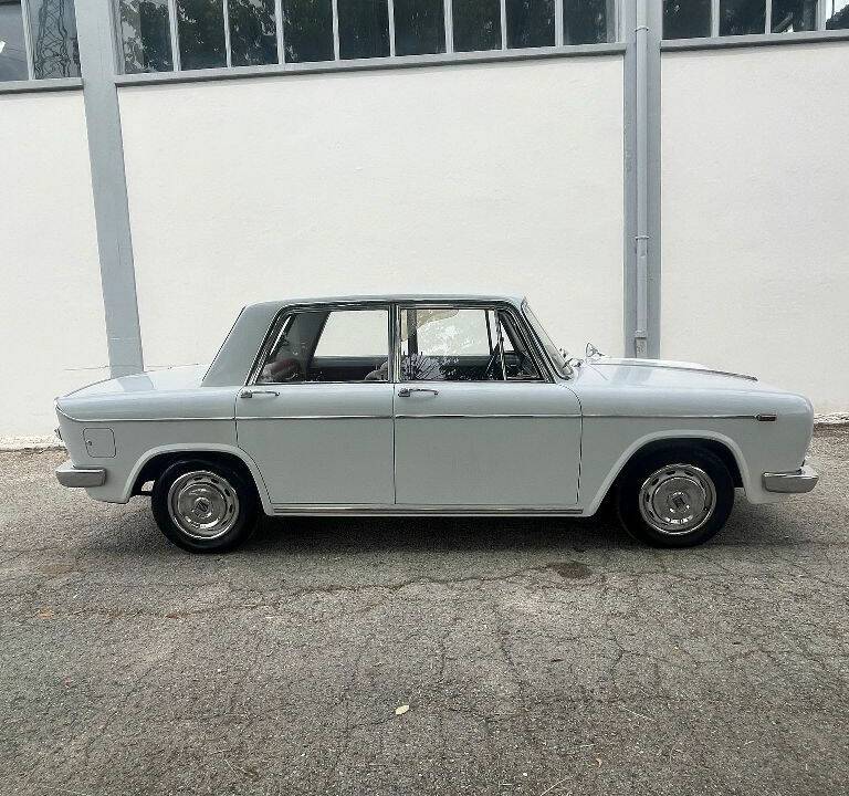 Image 1/8 of Lancia Fulvia GTE (1969)