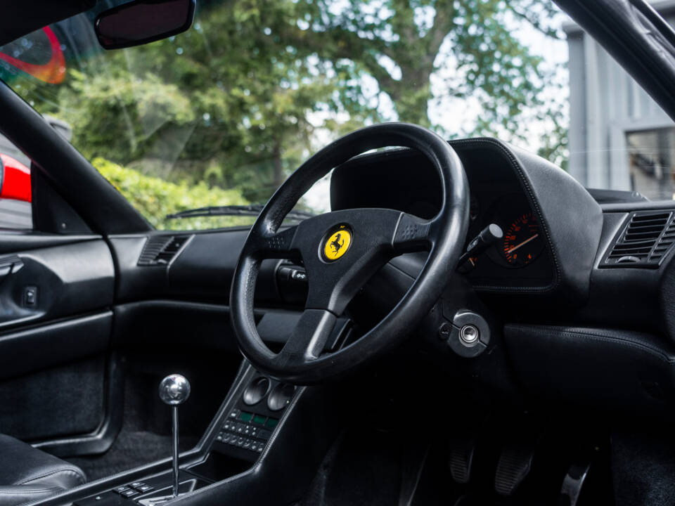 Bild 49/56 von Ferrari 348 TB (1992)