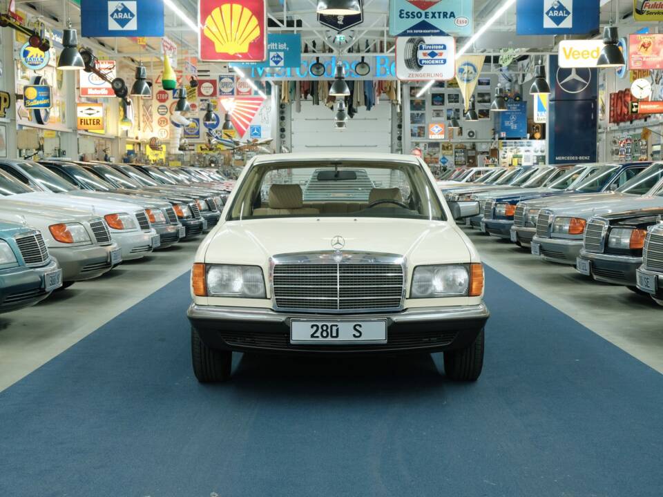 Bild 1/50 von Mercedes-Benz 280 S (1982)