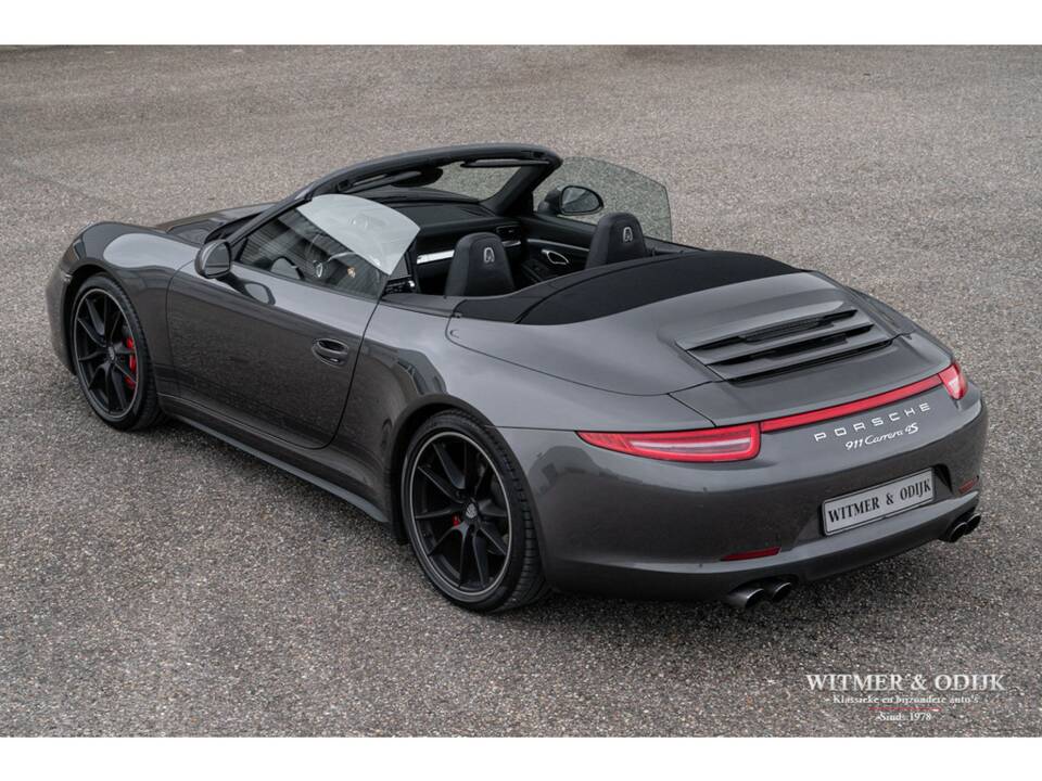 Immagine 18/46 di Porsche 911 Carrera 4S (2014)