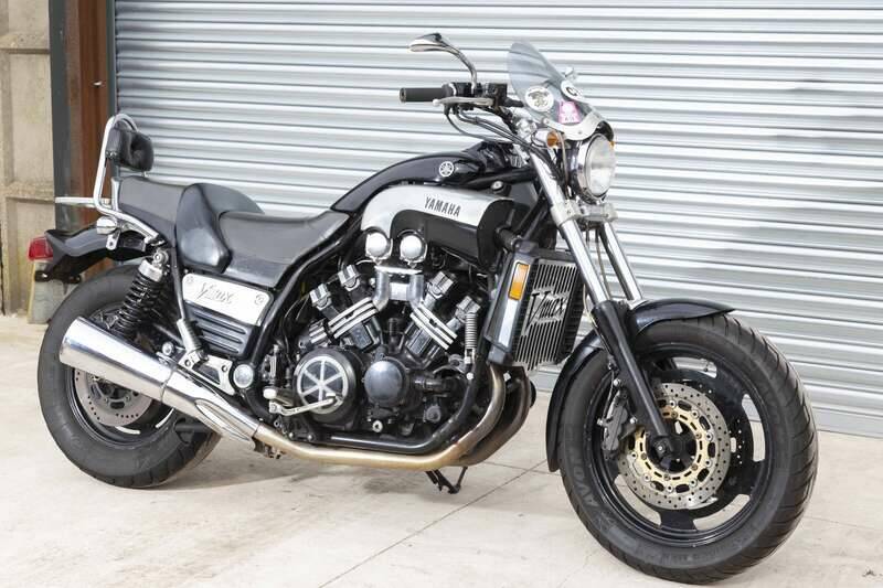 Image 27/37 of Yamaha V-Max 1200 (2000)