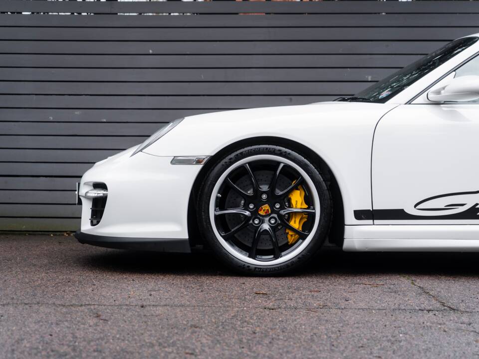 Bild 4/52 von Porsche 911 GT2 (2008)