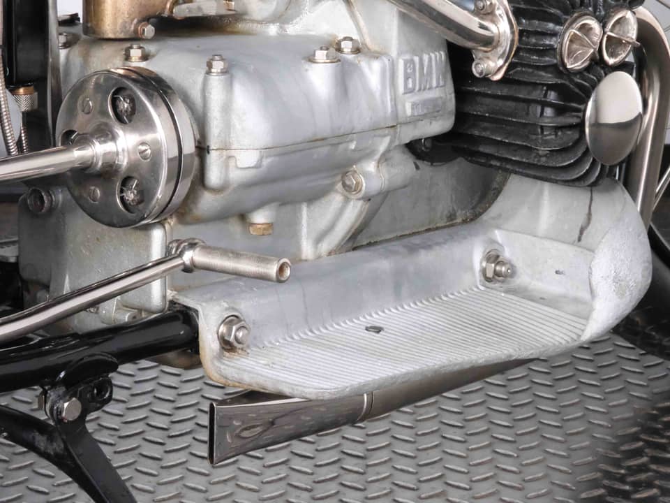 Image 93/98 of BMW R 32 (1925)