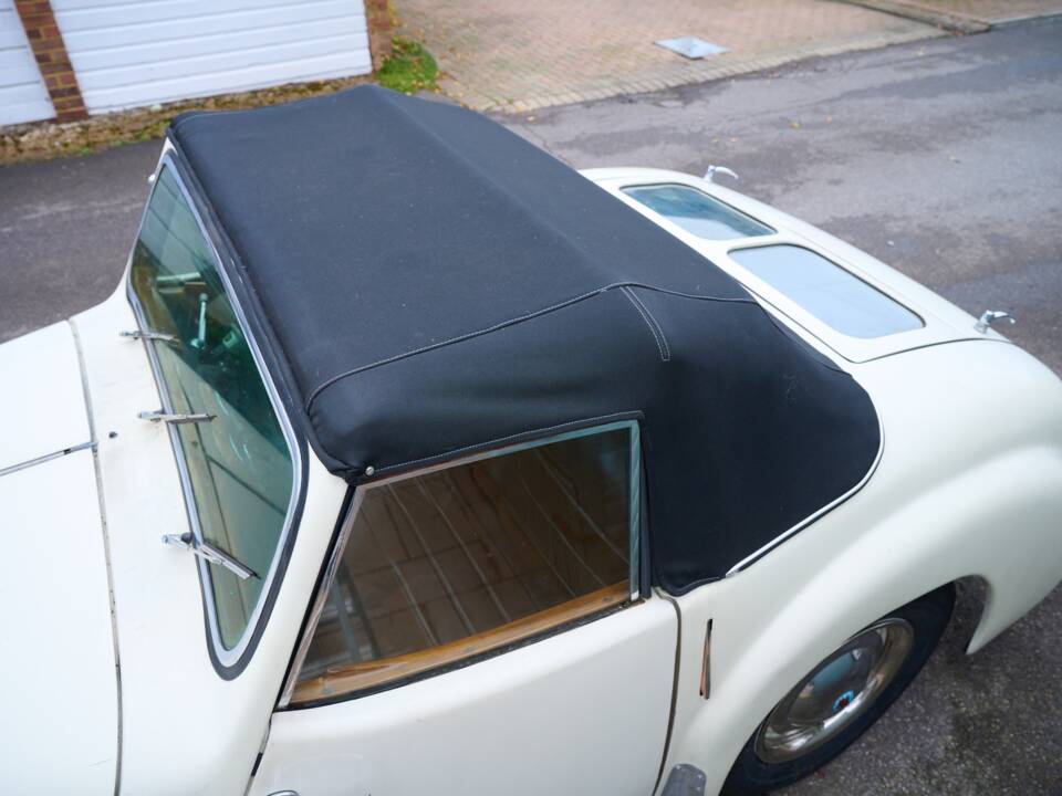 Bild 10/50 von Triumph 2000 Roadster (1949)