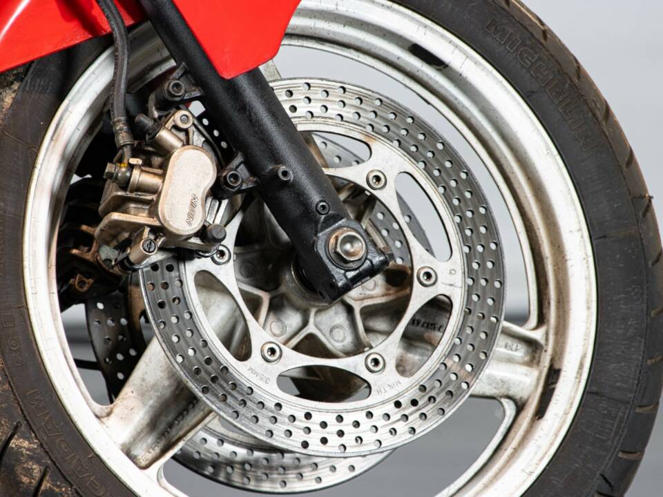 Bild 28/50 von Honda VFR 750R RC 30 (1988)