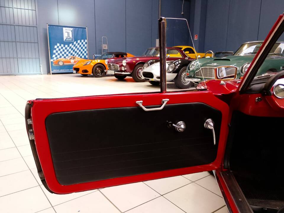 Image 29/47 of Innocenti 950 Spider (1962)