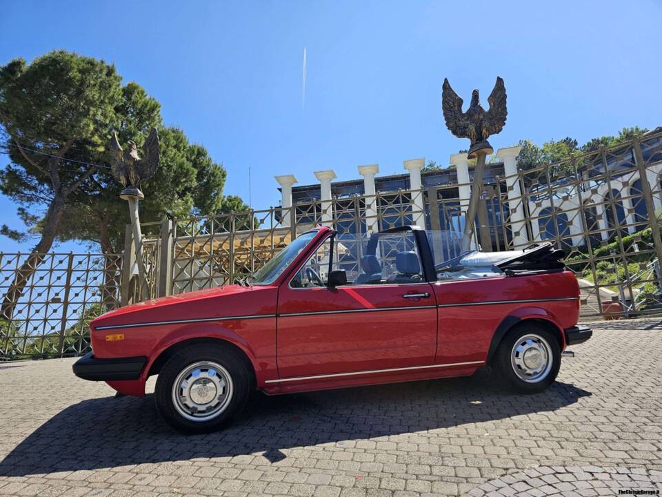 Afbeelding 40/50 van Volkswagen Golf Mk I Convertible 1.1 (1981)