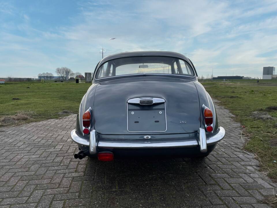 Immagine 12/30 di Jaguar 240 (1968)