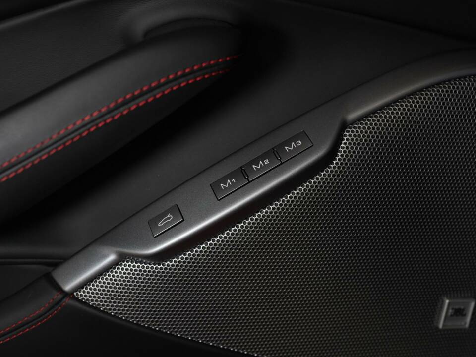 Imagen 36/50 de Ferrari Portofino M (2022)