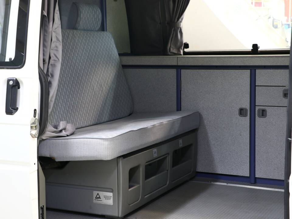 Bild 29/55 von Volkswagen T4 California Coach 1.9 TD (1994)