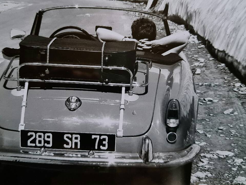 Imagen 2/45 de Alfa Romeo Giulietta Spider Veloce (1960)