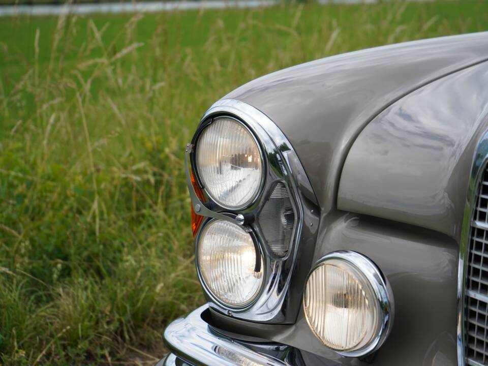 Afbeelding 19/89 van Mercedes-Benz 300 SEL 6.3 (1972)