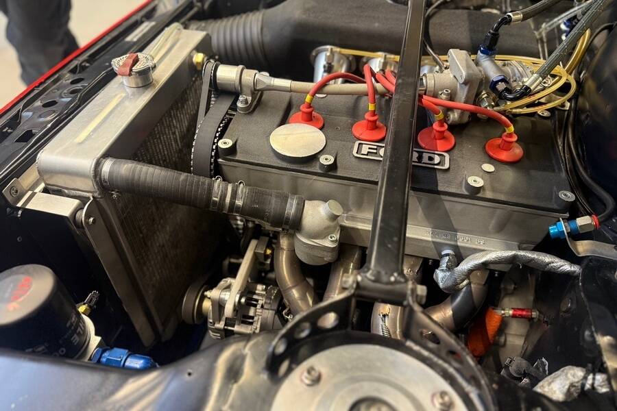 Bild 22/35 von Ford Escort RS 1800 (1975)