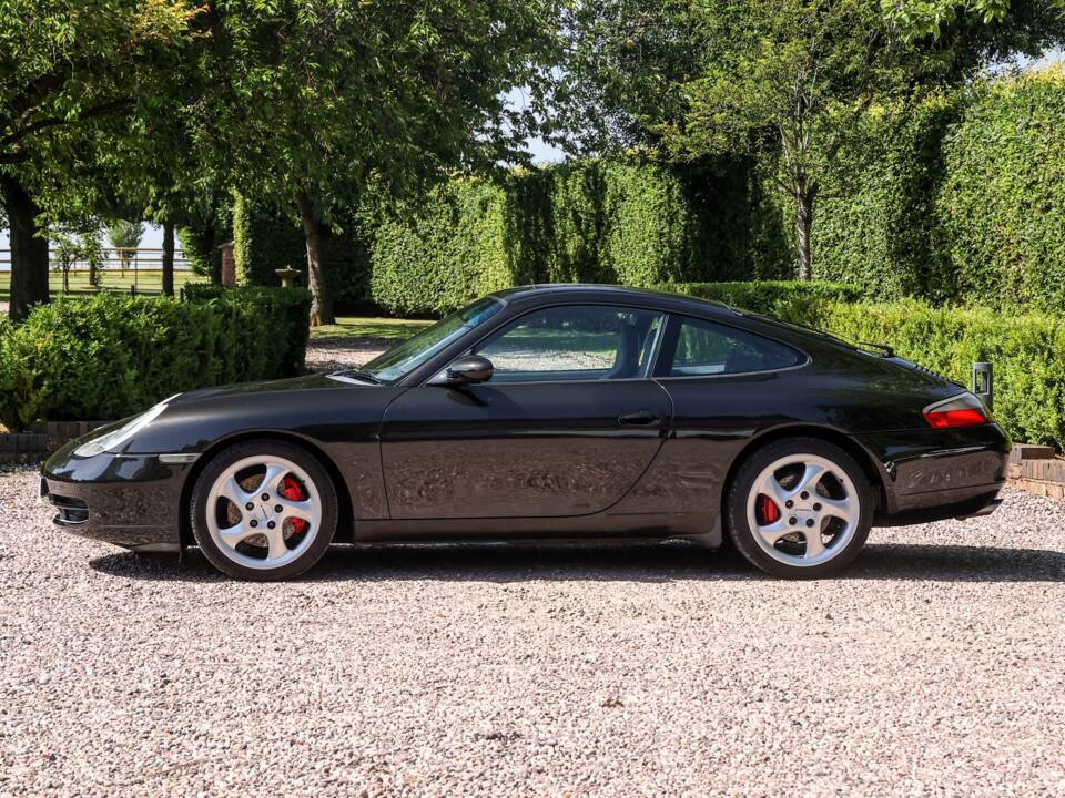 Afbeelding 2/43 van Porsche 911 Carrera 4 (1999)