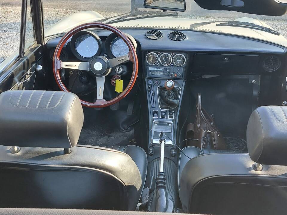 Afbeelding 7/12 van Alfa Romeo 2000 Spider Veloce (1978)