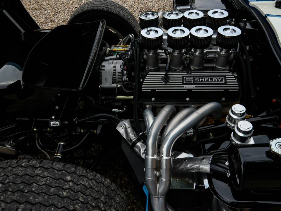 Afbeelding 42/50 van Shelby Daytona Cobra Coupe (1964)