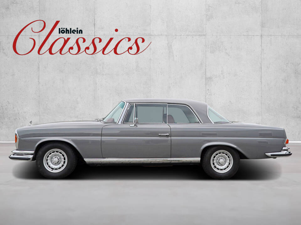 Image 4/26 de Mercedes-Benz 280 SE 3,5 (1970)