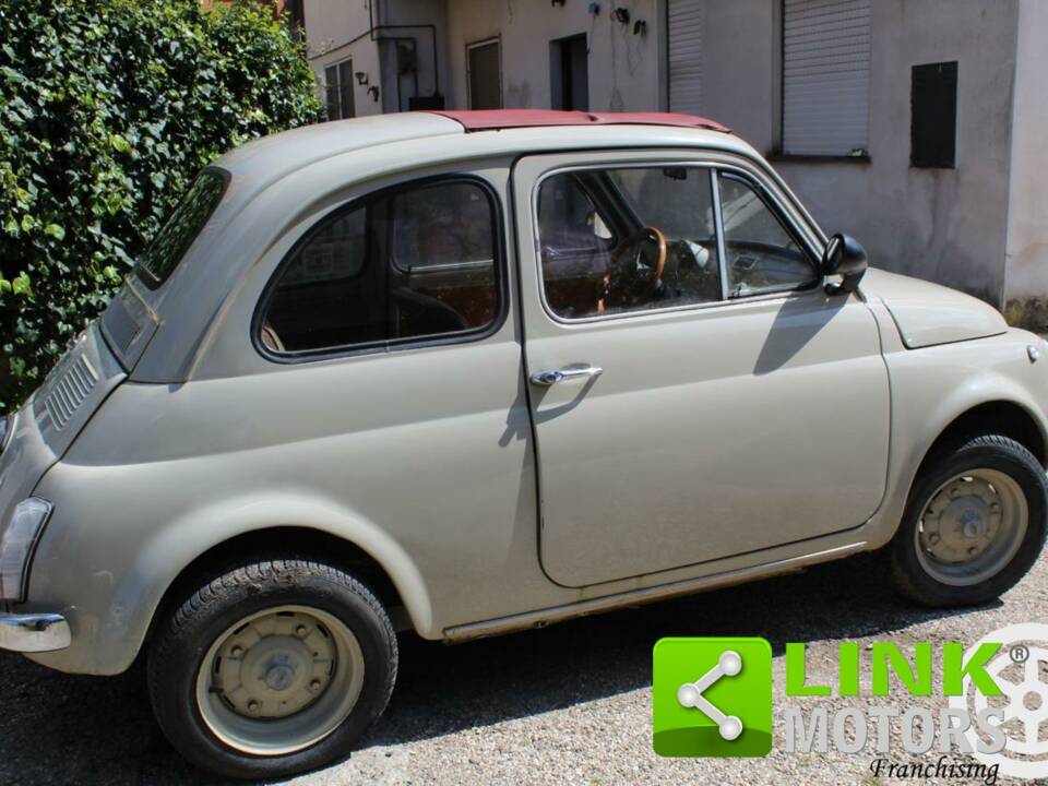 Image 2/10 of FIAT 500 F (1968)